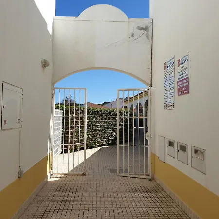 Falesia アパート